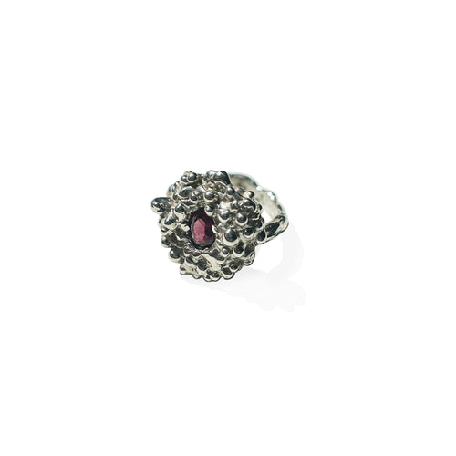 VIRELIA ring with garnet