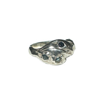 Load image into Gallery viewer, THREE SAPPHIRES ring